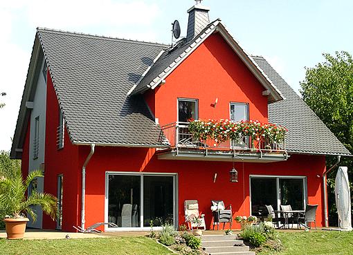 Familie Strehlow – Biberschwanz Gartenansicht